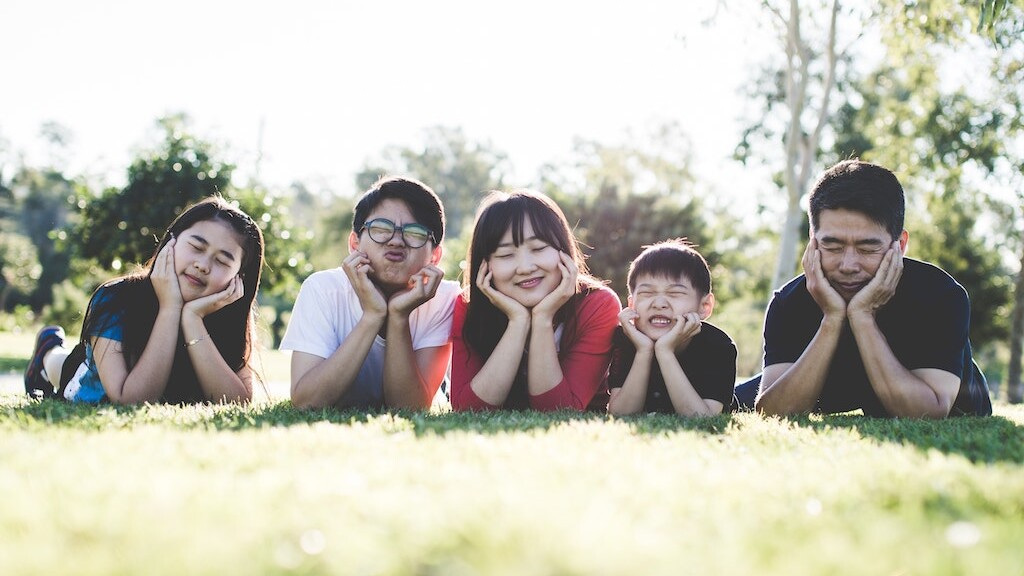 how to be a happier parent and why it's important for your kid lhs school in PJ petaling Jaya how to be a good parent